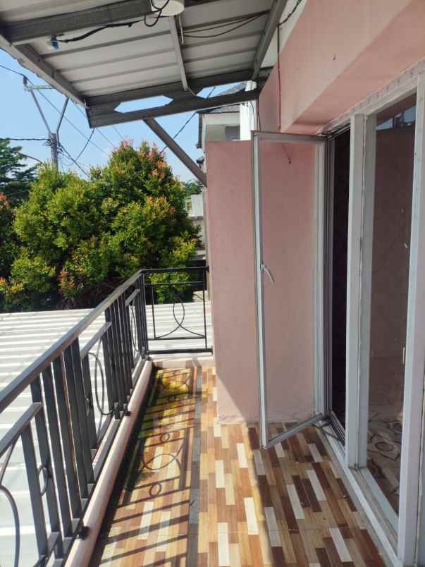 rumah 2 lantai siap huni di perumahan grand mahkota 1