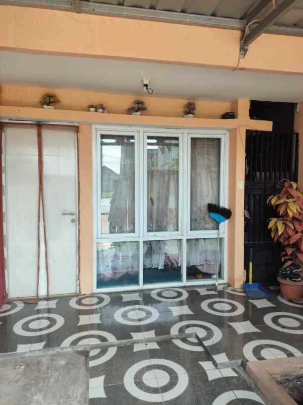 rumah 2 lantai siap huni di perumahan grand mahkota 1