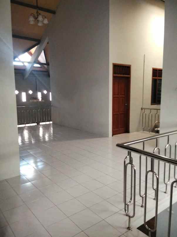 rumah 2 lantai siap huni di tlogosari cocok kos mess