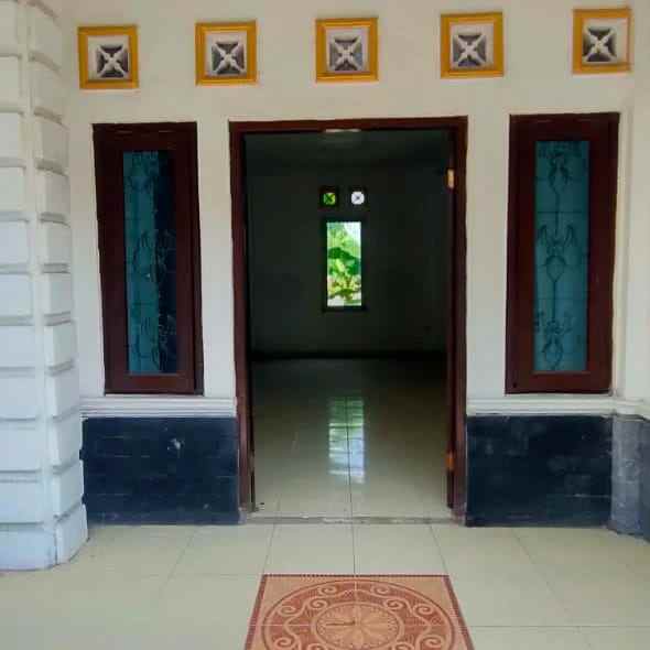 rumah 4 kamar 2 lantai dekat kampus isi sewon bantul