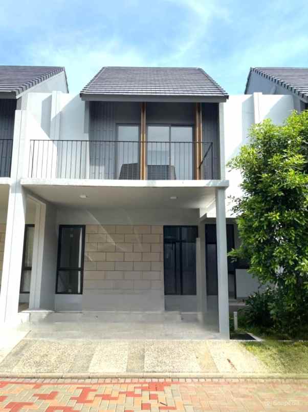 rumah 7x12 84m cluster wisteria metland menteng cakung