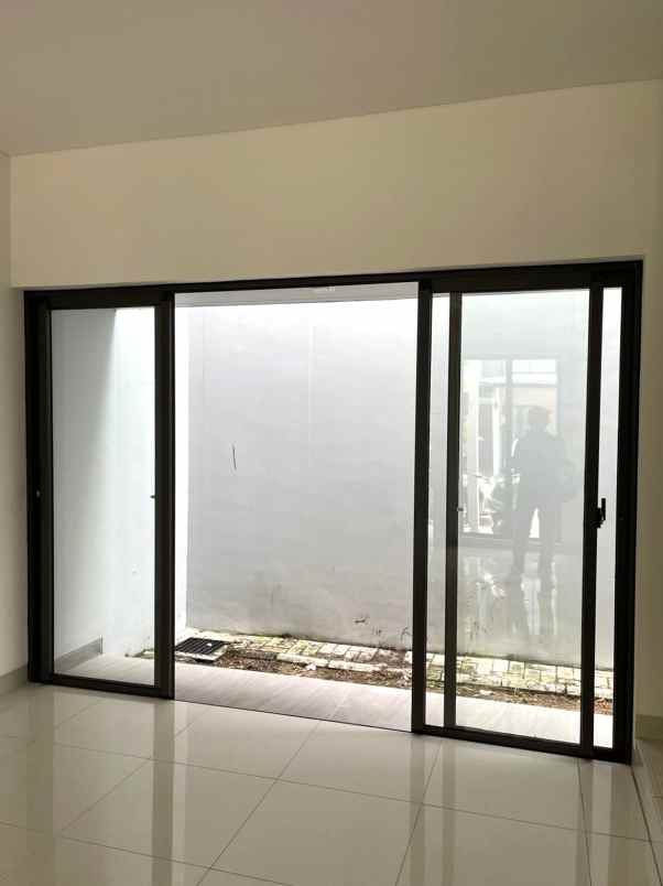 rumah 7x12 84m cluster wisteria metland menteng cakung