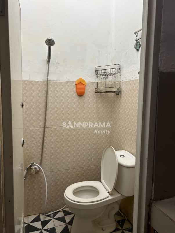 rumah apik terawat dalam cluster di pasir putih depok