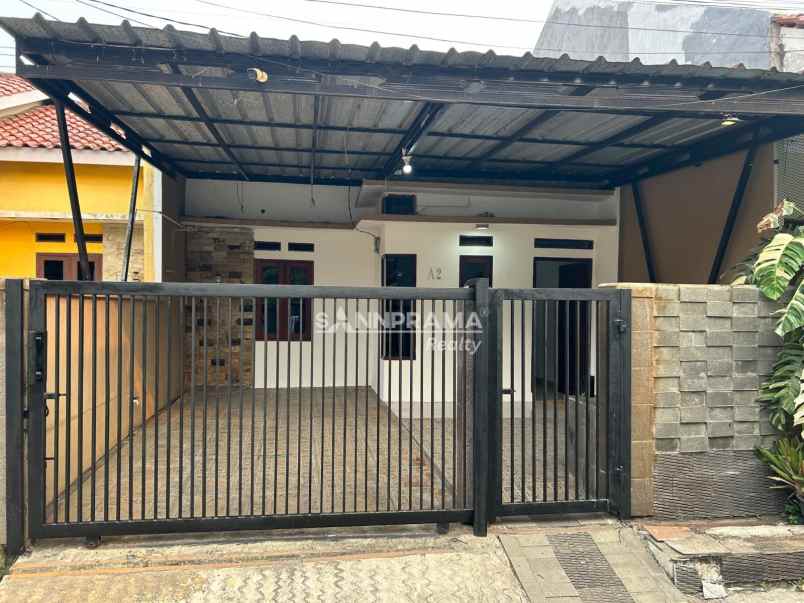 rumah apik terawat dalam cluster di pasir putih depok