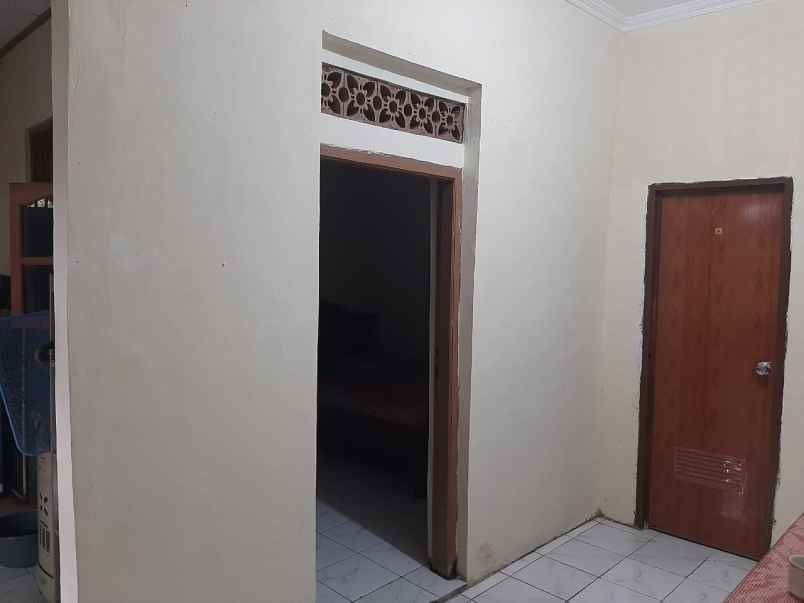 rumah bagus shm di bojongsari kota depok