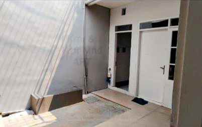 rumah baru cantik taman kopo indah 3 dekat borma tki