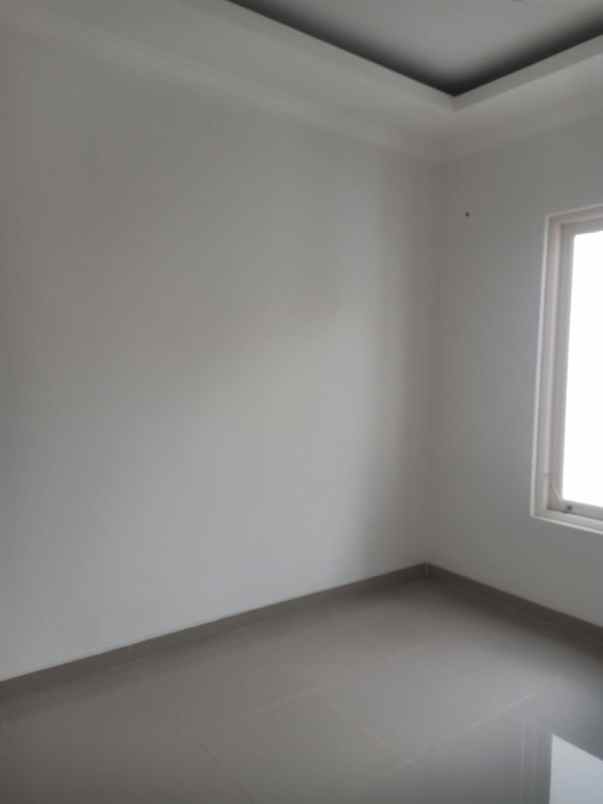 rumah baru dalam cluster di pondok kopi jakarta timur