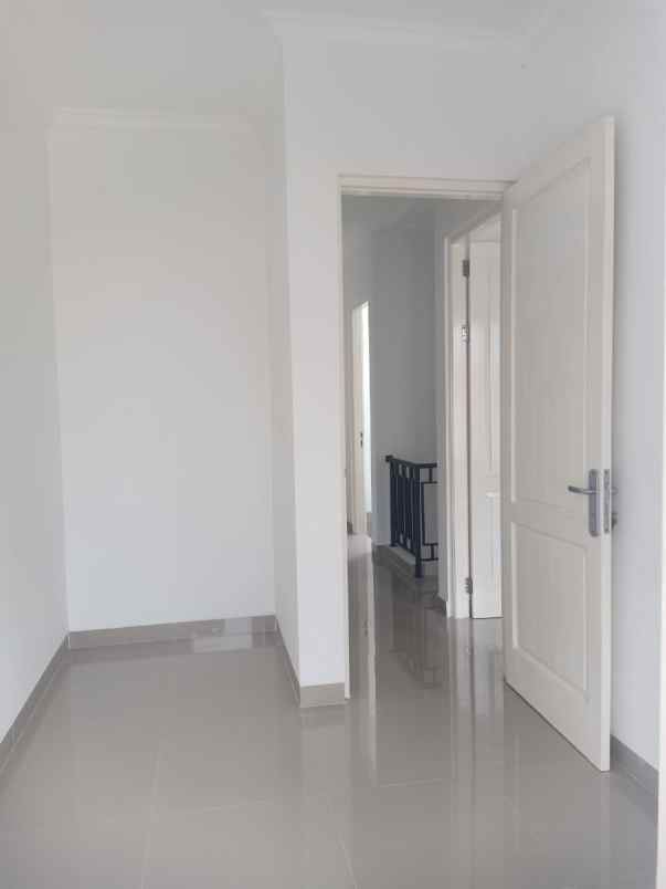 rumah baru dalam cluster di pondok kopi jakarta timur