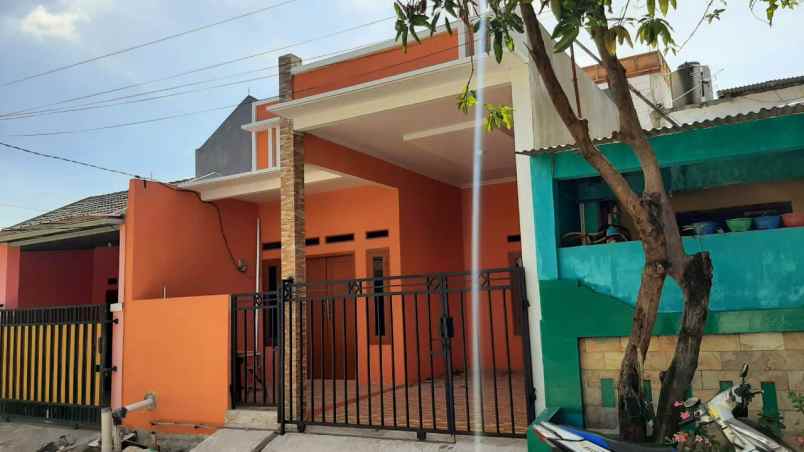 rumah baru dekat fasos warga jalan utama