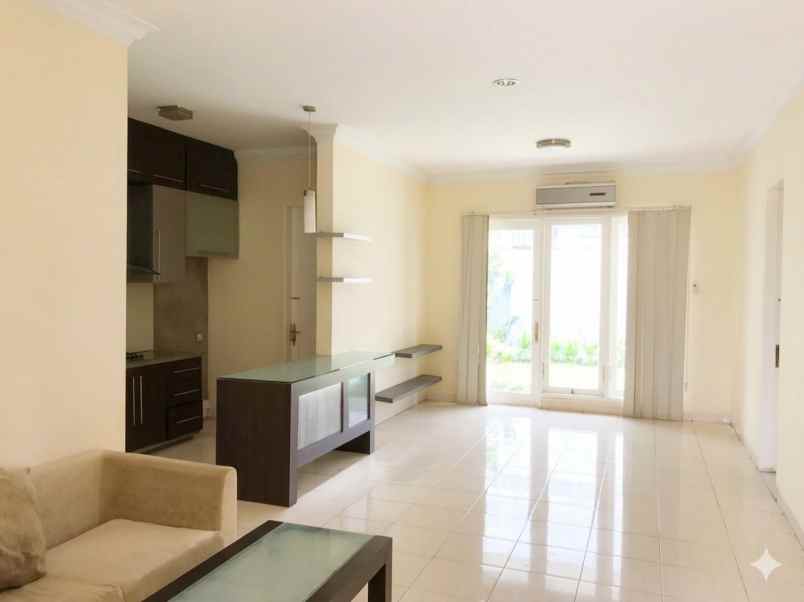 rumah baru direnovasi di legenda wisata cibubur