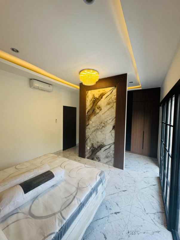 rumah baru gress harga terjangkau pakuwon city