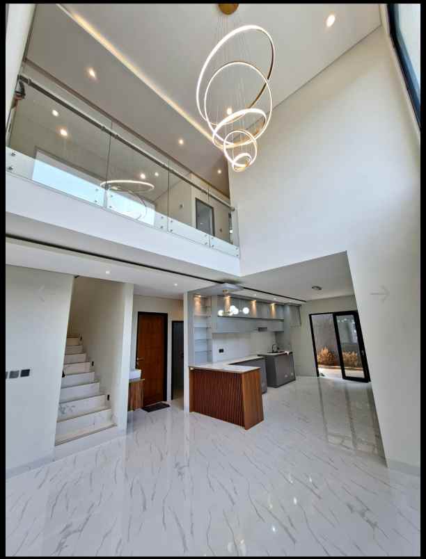 rumah baru mewah luas ready stock di sayap setiabudi