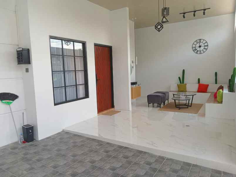 rumah baru siap huni lokasi sukun malang