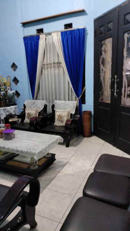 rumah bonus tanah luas dan strategis di sulfat