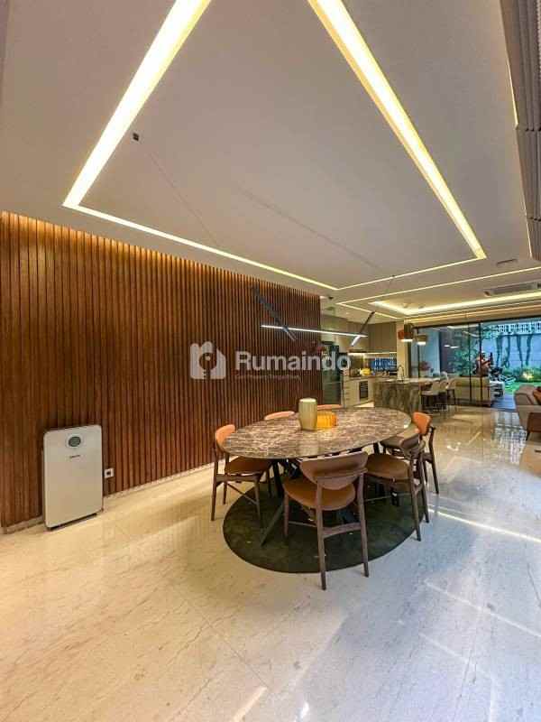 rumah brand new bergaya tropical modern