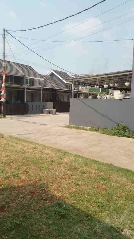 rumah cantik asri dan modern di pamulang