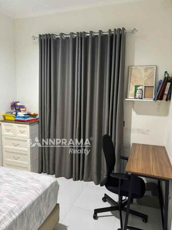 rumah cantik graha cinere cinere parkview dekat tol rn