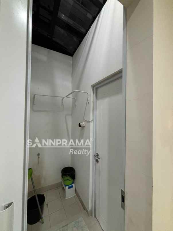 rumah cantik graha cinere cinere parkview dekat tol rn