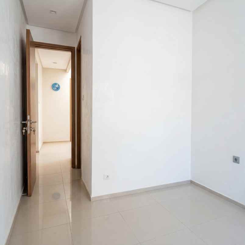 rumah cantik siap huni di rawamangun jakarta timur
