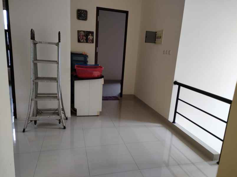 rumah citra grand cibubur cluster green valley