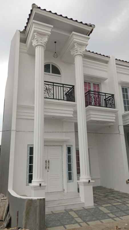 rumah clasic exclusive di ciracas jakarta timur