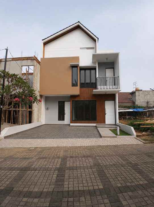 rumah cluster 2 kantai ada rooftop di mampang depok