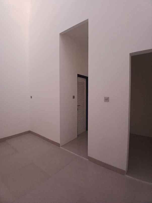 rumah cluster 2 kantai ada rooftop di mampang depok