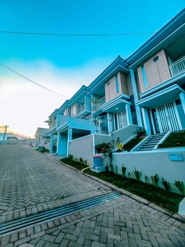 rumah cluster modern lokasi strategis di dau malang