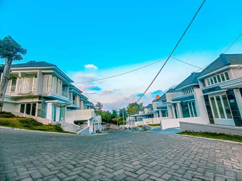 rumah cluster modern lokasi strategis di dau malang