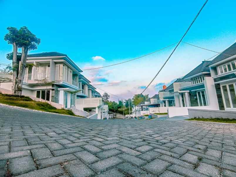 rumah cluster modern lokasi strategis di dau malang