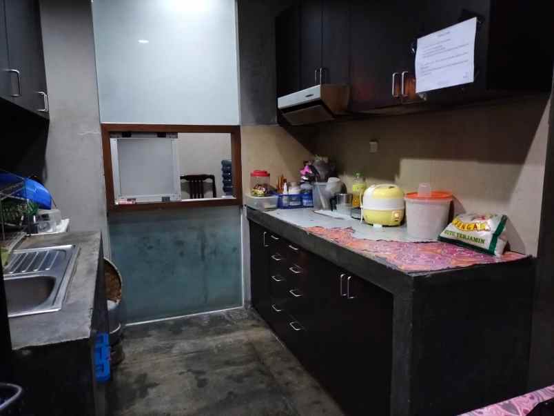 rumah dan kos di jalan setiabudi jakarta selatan