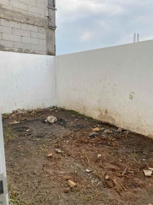 rumah dekat pintu tol buahbatu