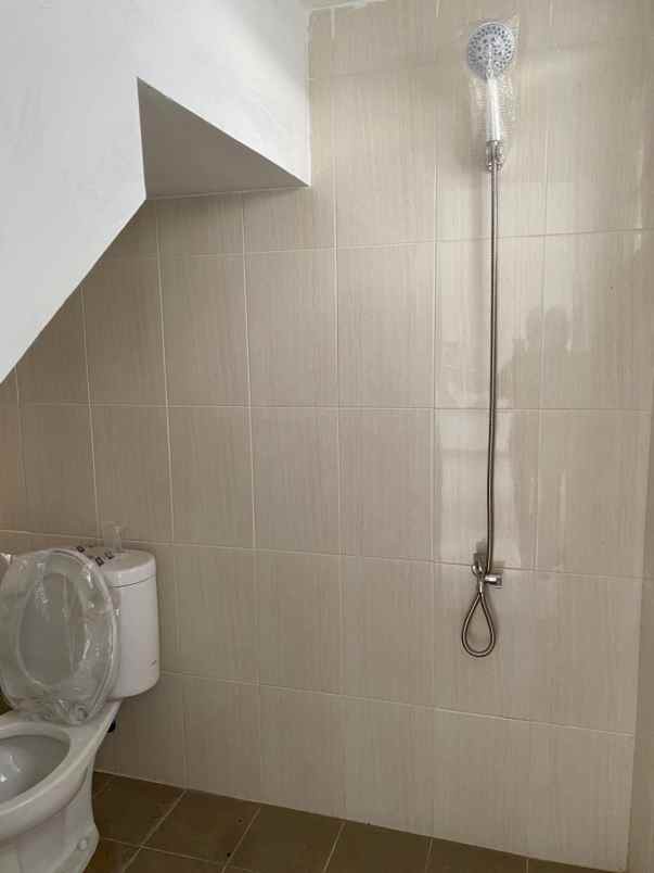 rumah dekat pintu tol buahbatu