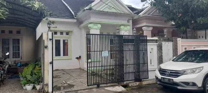 rumah di jalan pemuda kesambi kota cirebon