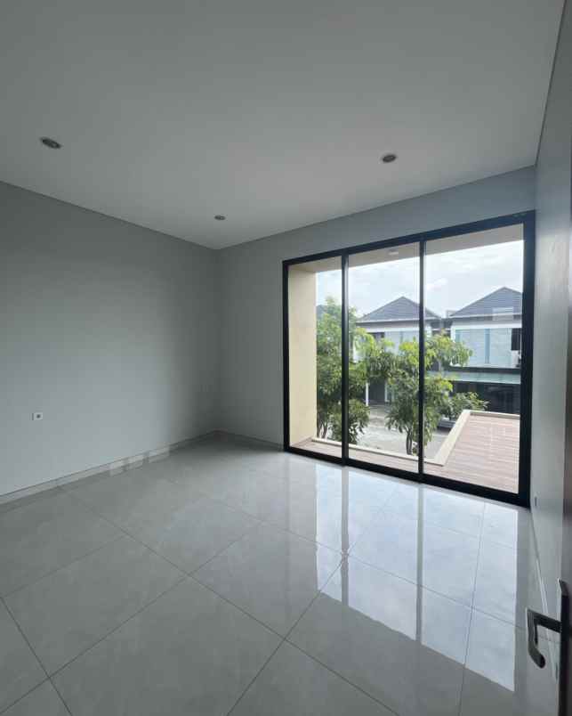 rumah dijual baru citraland woodland surabaya barat