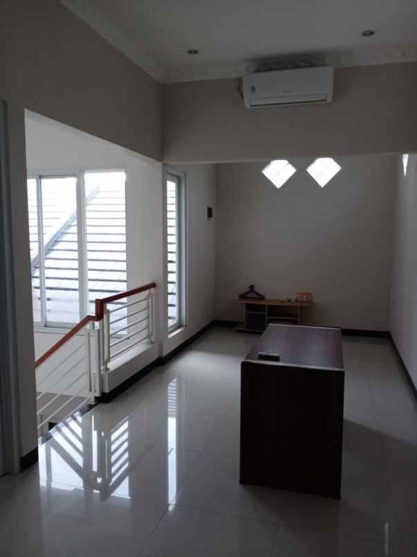 rumah dijual cibubur country cikeas 2 lantai siap huni