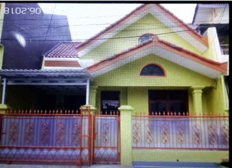 rumah dijual di pondok kelapa