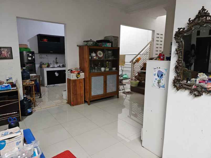 rumah dijual ketintang baru surabaya selatan siap huni