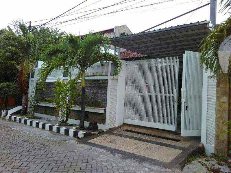 rumah dijual ketintang baru surabaya selatan siap huni