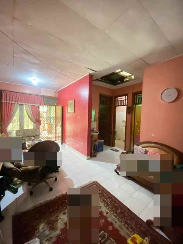 rumah dijual lokasi strategis di villa serpong