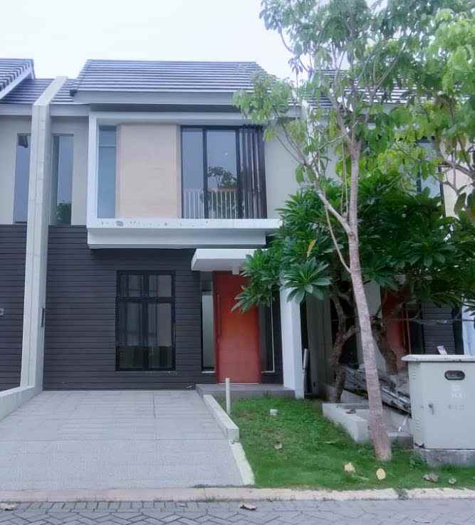 rumah dijual northwest lake citraland surabaya barat