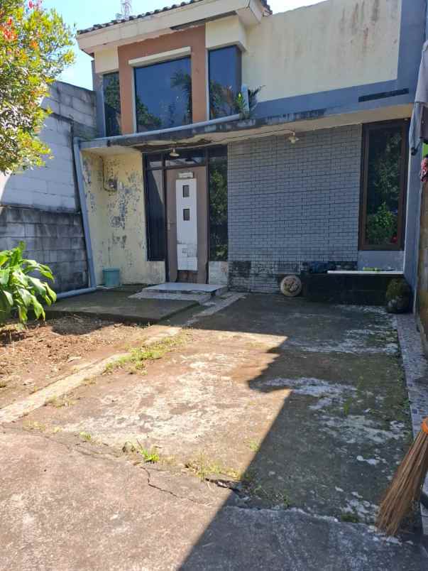 rumah dijual sudah shm lokasi bebas banjir akses mudah