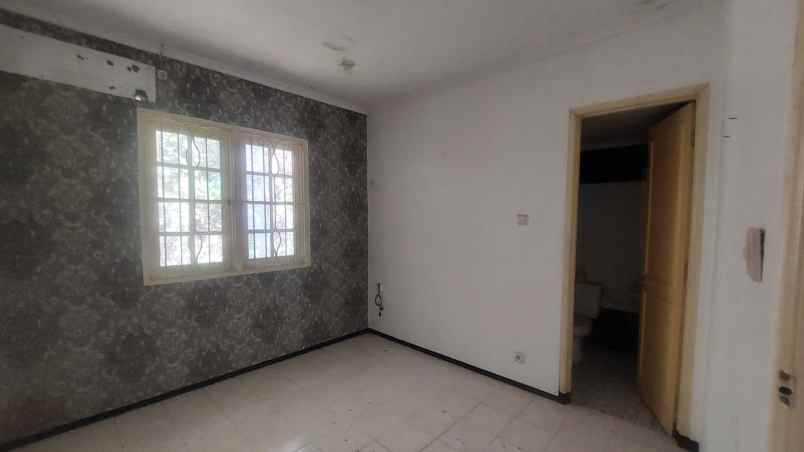 rumah dijual vila valensia pakuwon indah surabaya