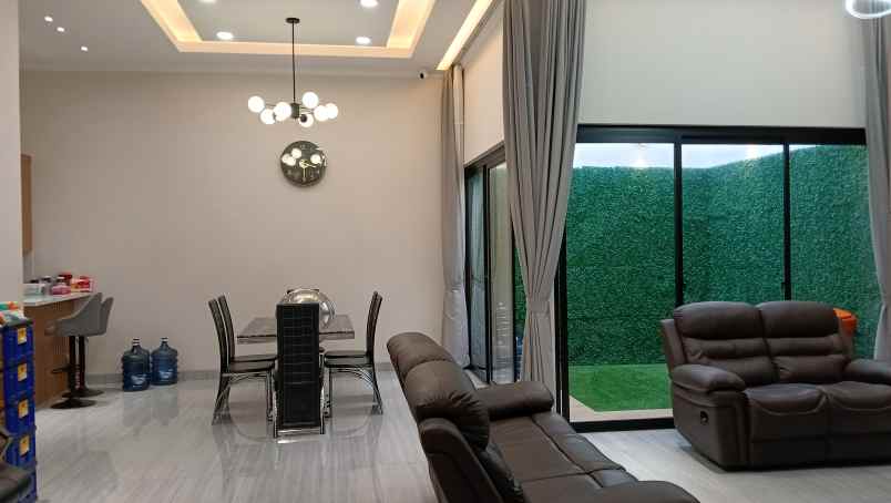 rumah full furnished di green garden residence