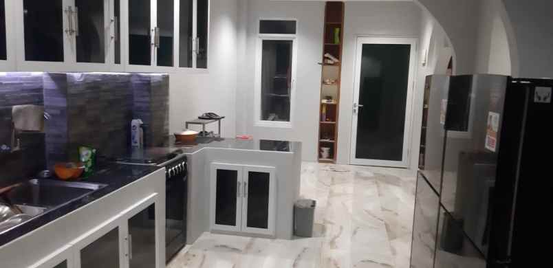 rumah full furnished dijual sentul city kab bogor