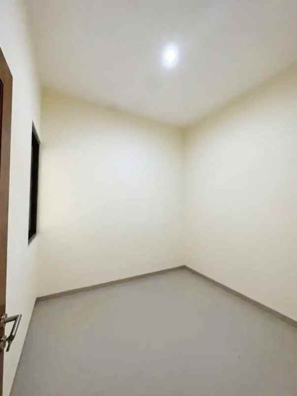 rumah gembong kapasan strategis new minimalis