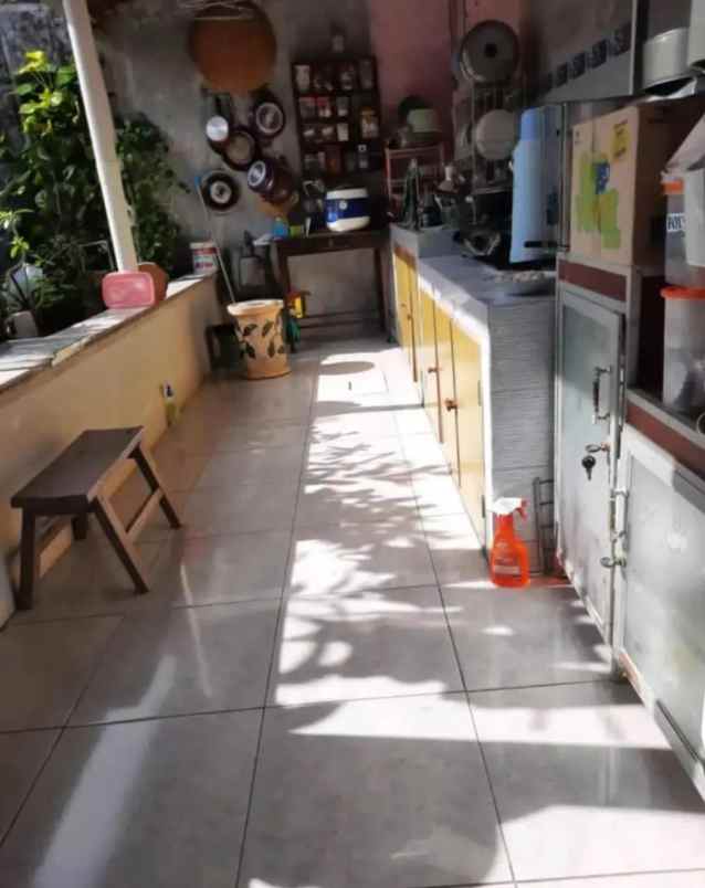 rumah hook luas di sidokarto jl godean km 8 sleman