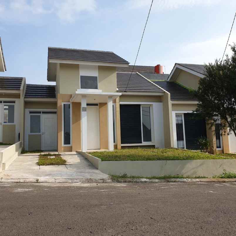 rumah jl raya cileungsing km 43 3