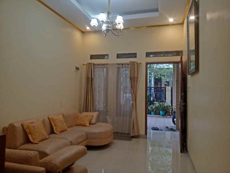 rumah jl sadar ii