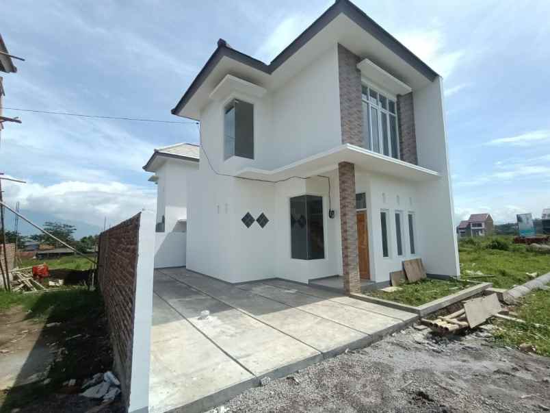 rumah jl ters gagak lumayung